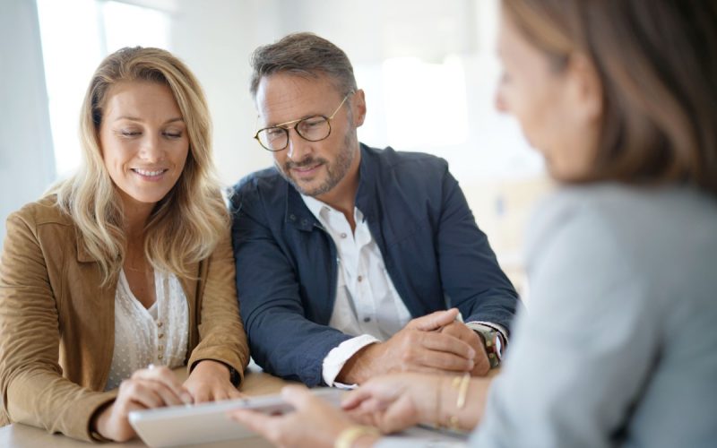 Czym się kierować decydując się na założenie konta firmowego?