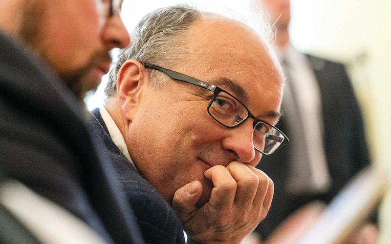 Czarzasty tłumi bunt czy dolewa benzyny do ognia?