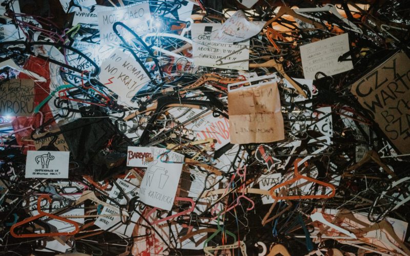 Zakaz aborcji ogranicza prawa człowieka?