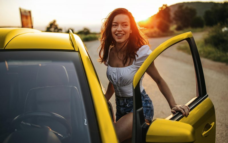 Ubezpieczenie samochodu dla młodego kierowcy – z jakimi kosztami się wiąże?