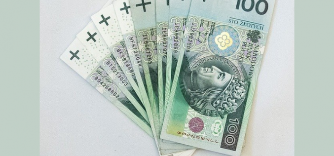 Chwilówki online – czy warto z nich skorzystać?