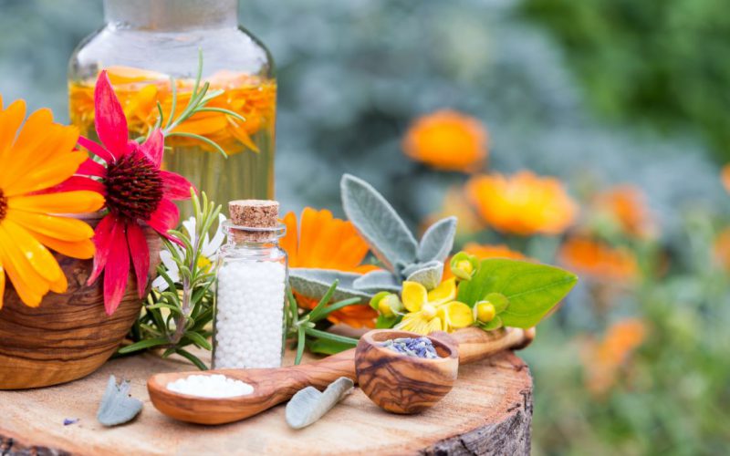 Homeopatia – na czym polega i dlaczego budzi kontrowersje?