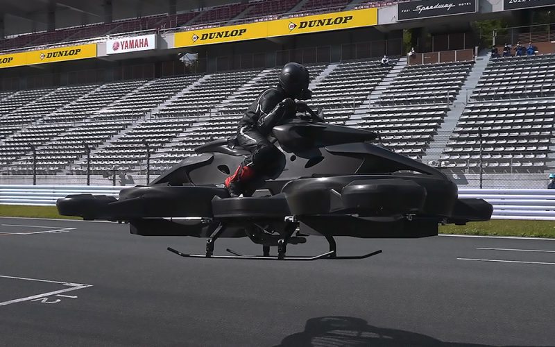 Lot prosto w przyszłość