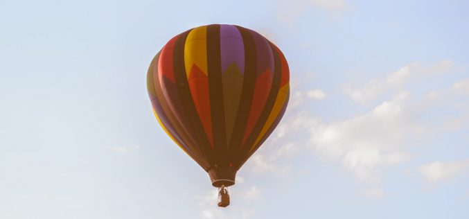 Lot balonem – pomysł na niezapomniany prezent!