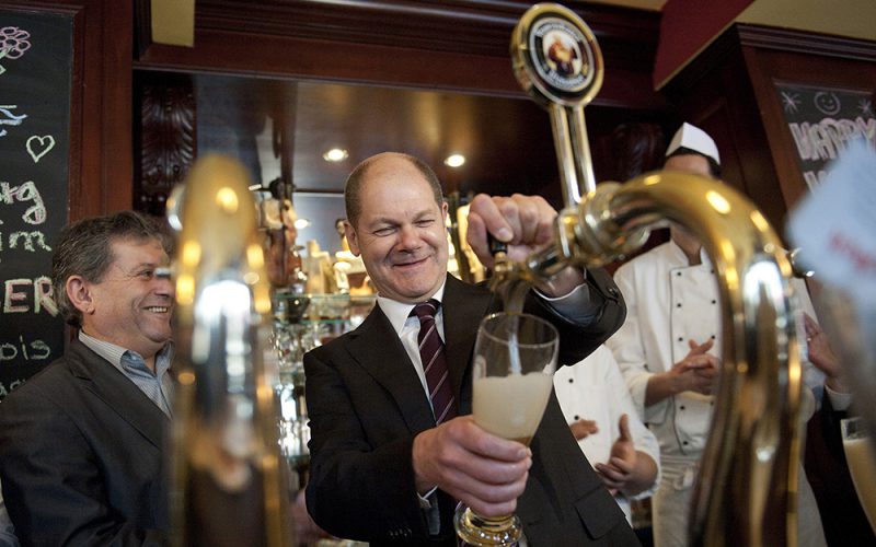 Kanclerz bez boskiej pomocy