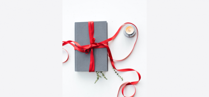 Jaki prezent kupić osobie, którą słabo znamy?
