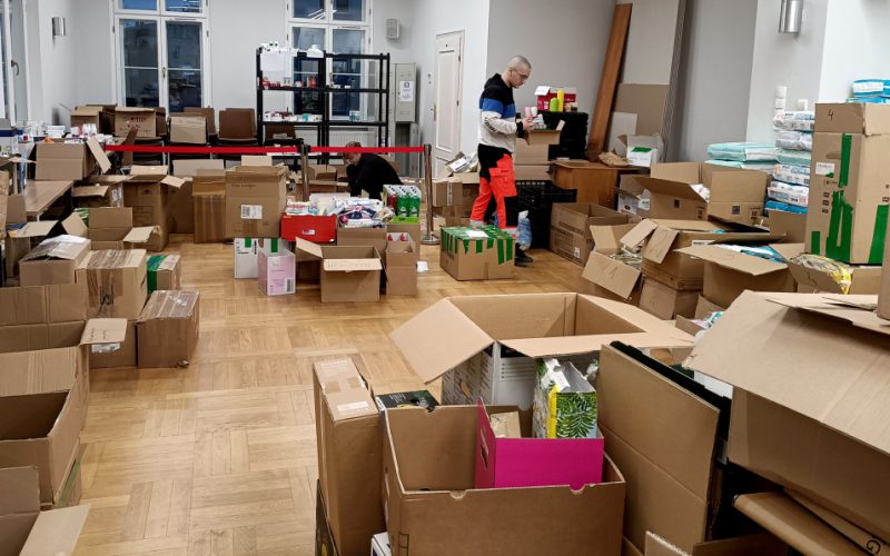 Ludzie pięknie się dzielą