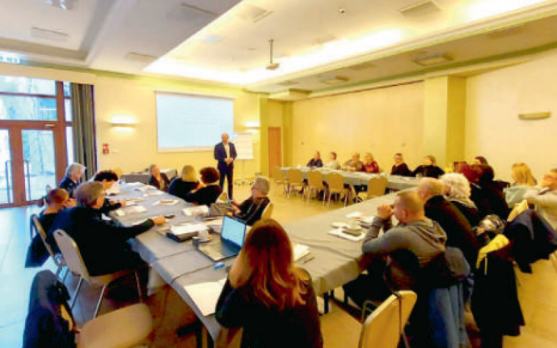 Zapewnienie godnych warunków pracy w Polsce