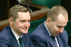 Do polityki idą coraz gorsi