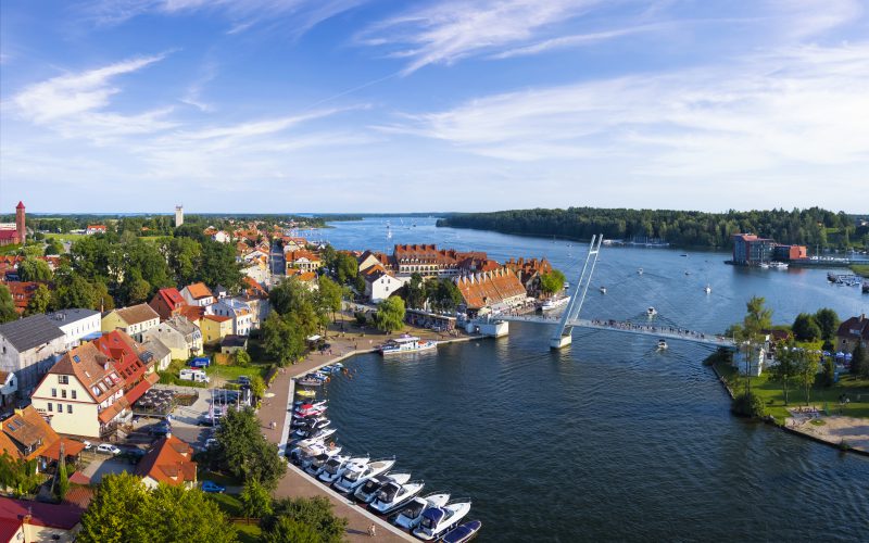 Gdzie Polacy podróżują w te wakacje?