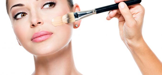 Najlepsza baza pod&nbsp;makijaż – jak wybrać?