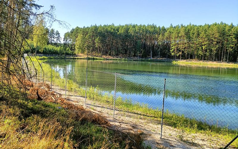 Wolnoć, Tomku, w swoim domku, czyli uwięzione jezioro