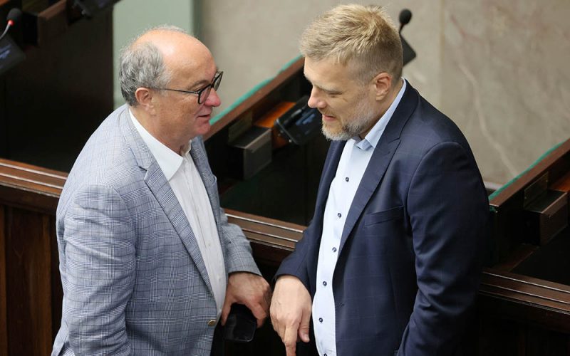 Czy Czarzasty chce łapać wyborców, czy Tuska za nogi?