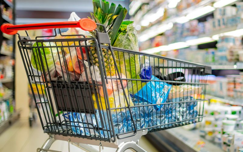 Jak robić zakupy spożywcze? Sposoby na szybkie i tanie zakupy