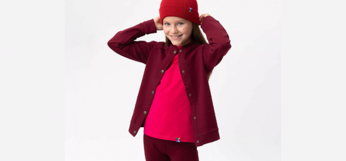 Bluzy dla dziewczynek – otul dziecko ciepłem w zimowe dni