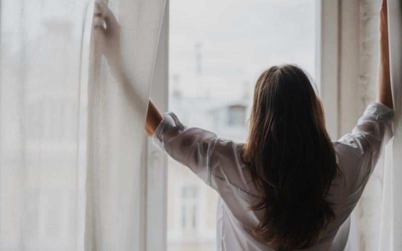 Modne firany do sypialni – propozycje zgodne z najnowszymi trendami!