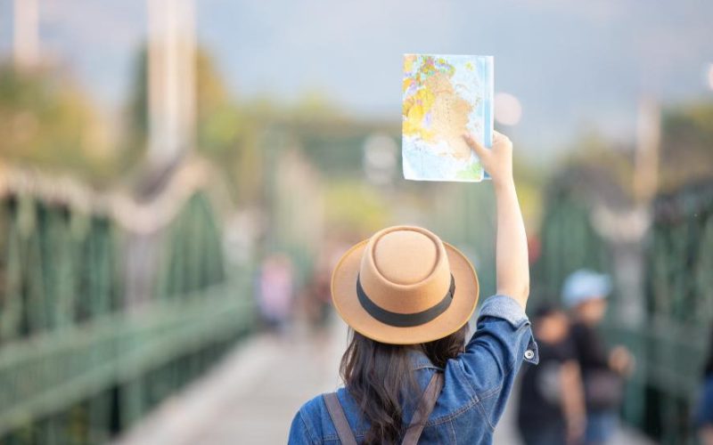 Eksperci Promocodius: jak i kiedy najlepiej wykorzystać zniżki na usługi turystyczne