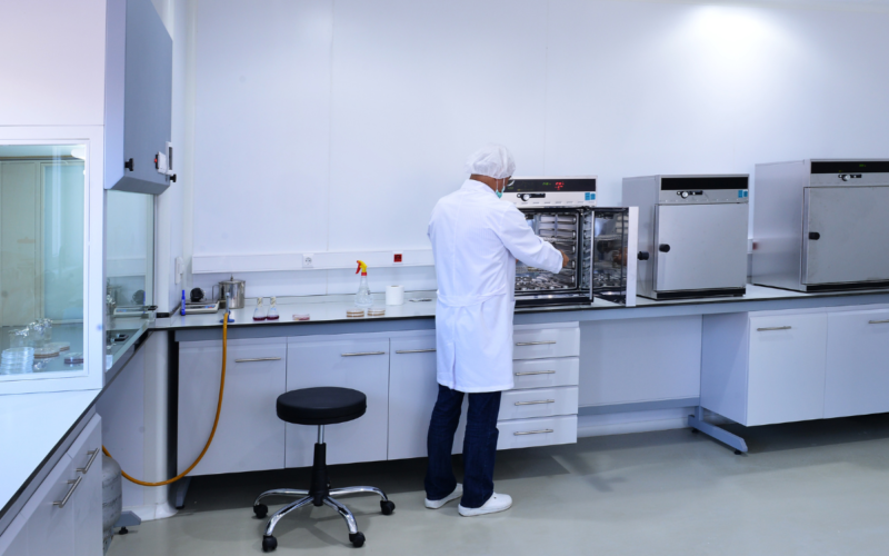 Jakie jest zastosowanie cieplarek laboratoryjnych?