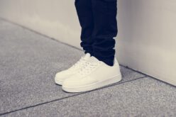 Jak nosić sneakersy adidas do różnych stylizacji?