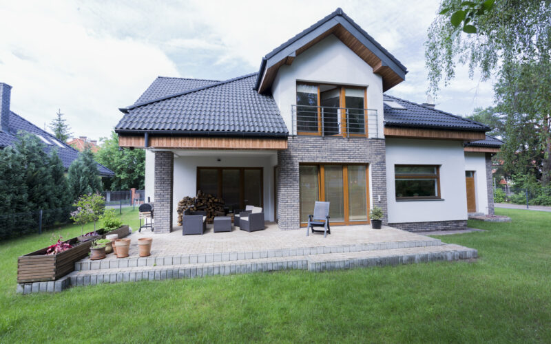 Jak wybrać idealne drzwi do swojego domu?