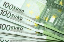Jak oszczędzać pieniądze w Polsce w 2024 roku? W jakiej walucie trzymać i gdzie wymienić złotówki na euro?