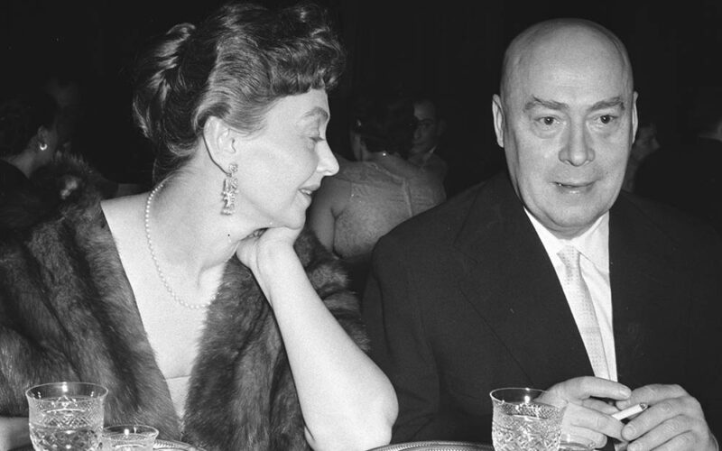 W drodze, pałacach i Świętoszku