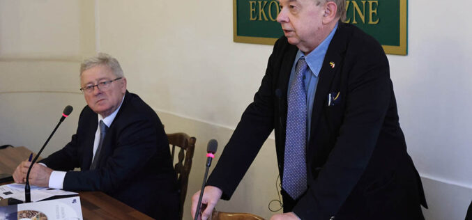 Przywrócić praworządność