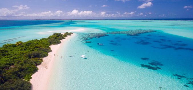 Luksusowe wakacje Malediwy – dlaczego warto?