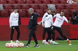 Reprezentacja, czyli kompromitacja