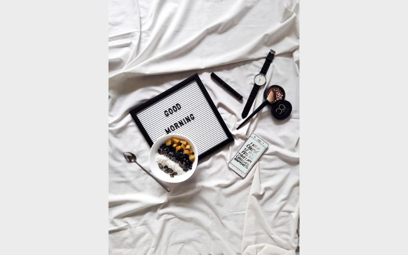 Śpij jak król i królowa w łożu KING Size!