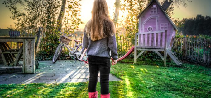 Aktywność fizyczna dziecka jesienią – jak o nią zadbać?