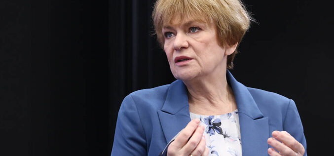 Układ zamknięty Kaczyńskiego