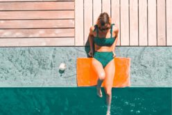 Stroje kąpielowe dla kobiet — najnowsze trendy 2024