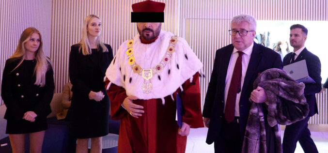 Menedżerowie z bożej łaski