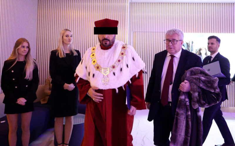 Menedżerowie z bożej łaski