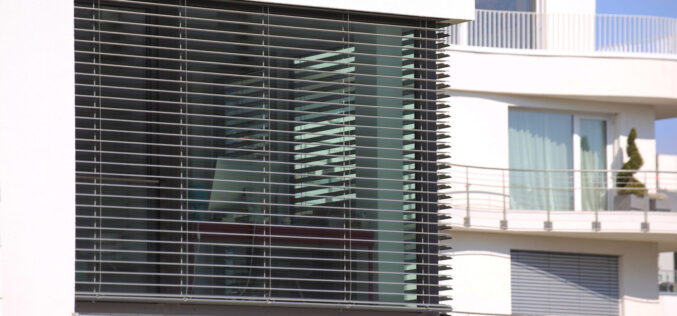 Wady i zalety parapetów aluminiowych