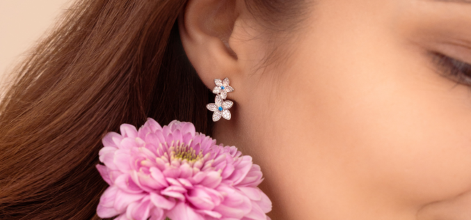 Kolczyki a kształt twarzy, fryzura i stylizacja