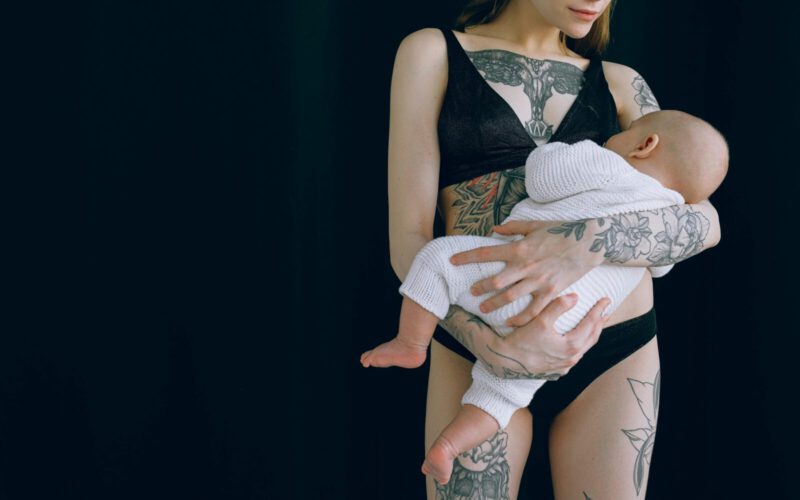 Jak połączyć funkcjonalność z elegancją w biustonoszach do karmienia