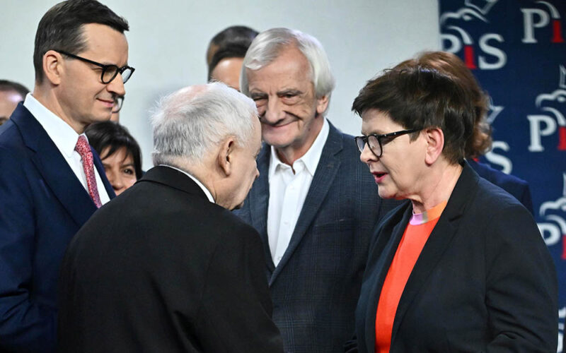 Teraz Kaczyński walczy z… PiS