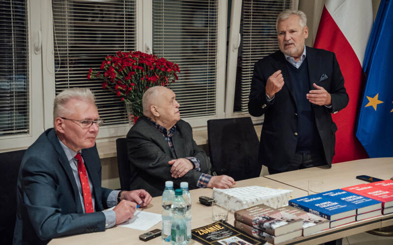 Sto lat to za mało!