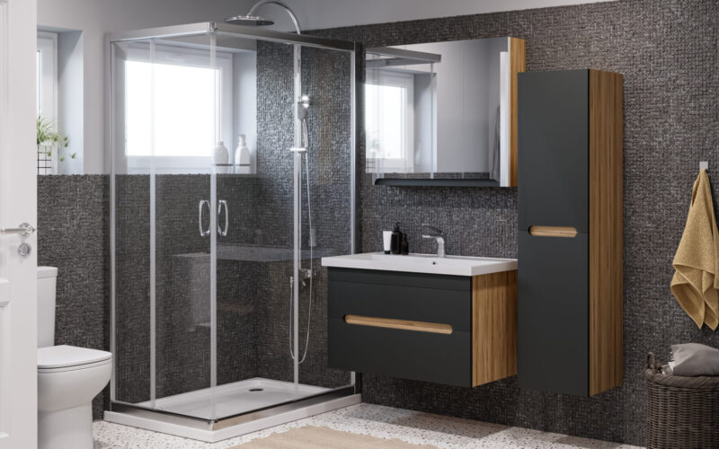 Czym różni się prysznicowa bateria podtynkowa od natynkowej?