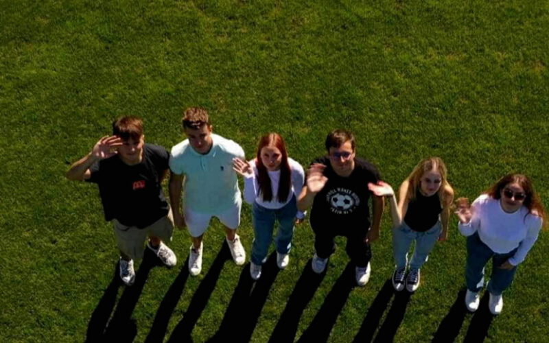 Piłką nożną przeciw wojnom