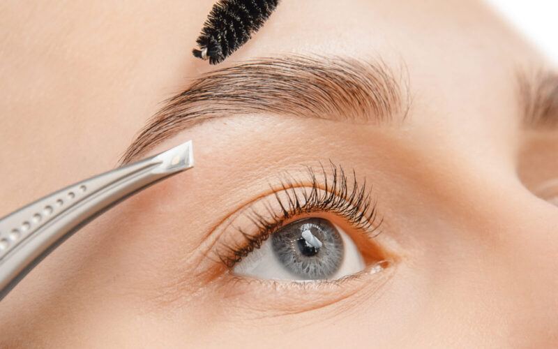 Jak dbać o brwi, by zawsze wyglądały perfekcyjnie?