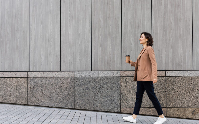 Sneakersy retro na topie: co sprawia, że adidas Handball Spezial to must-have?