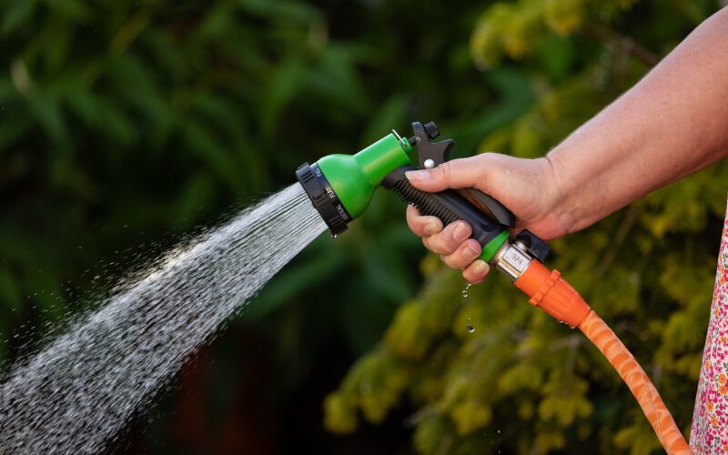 Węże do&nbsp;wody – na&nbsp;jaki rodzaj węża warto się zdecydować?