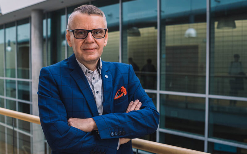 Informatycy trzymają się mocno