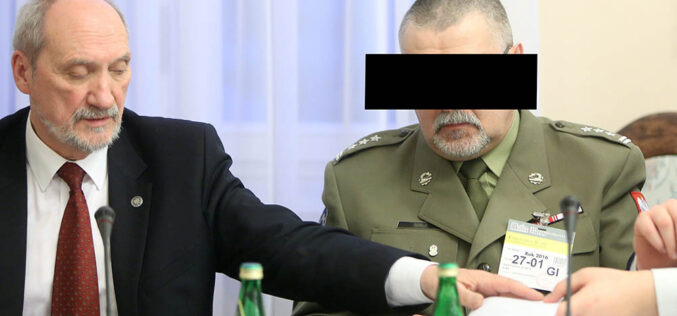 Jawne tajemnice i niebezpieczne związki