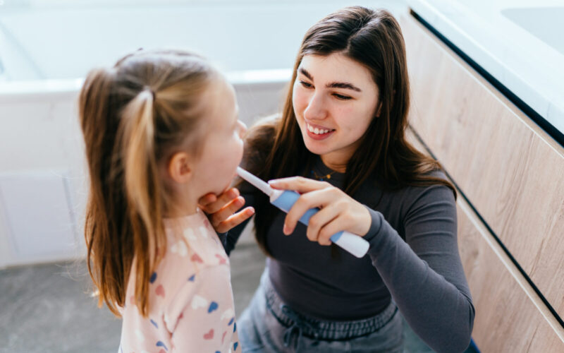 Szczoteczki soniczne dla dzieci – zdrowy uśmiech od najmłodszych lat