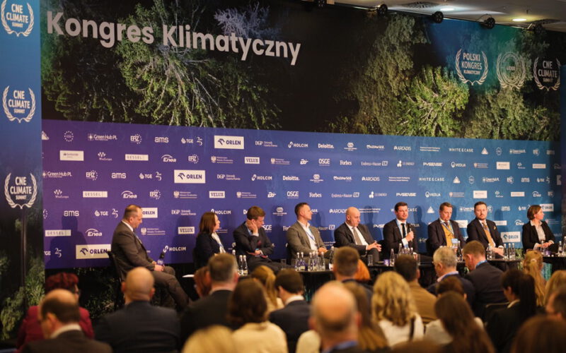 Polski Kongres Klimatyczny: albo się zdekarbonizujesz, albo zginiesz!