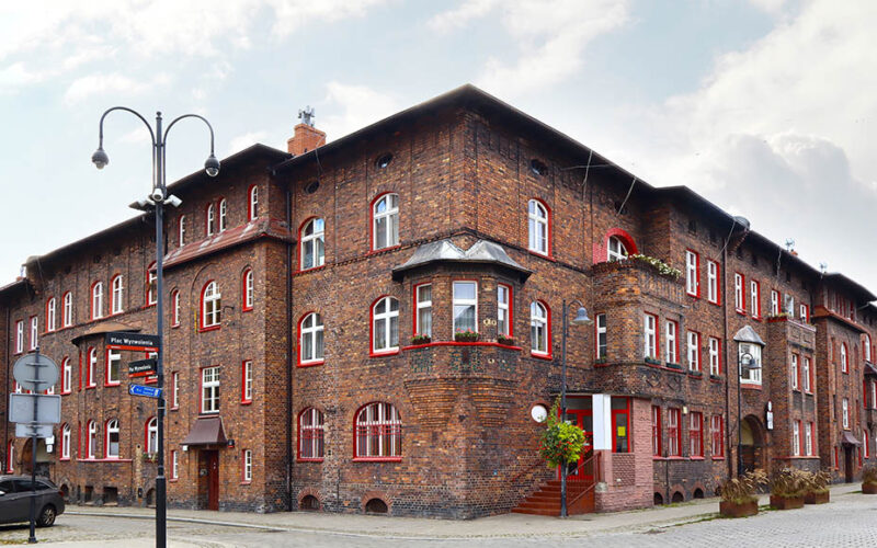 Cegły z ostatniego familoka